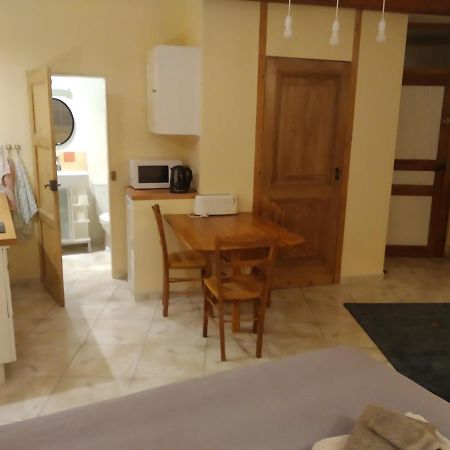 Au Coeur De Montastruc-La-Conseillere - Chambres D'Hotes Екстериор снимка