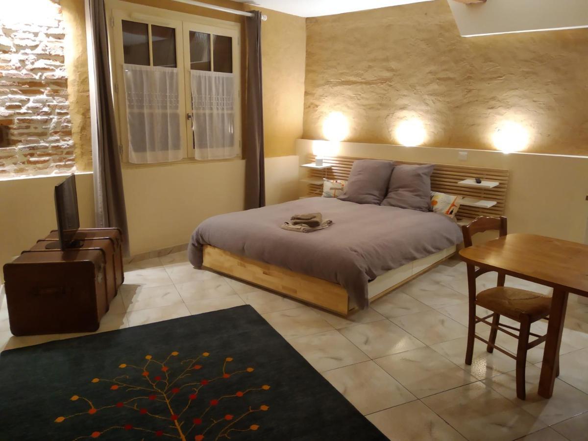 Au Coeur De Montastruc-La-Conseillere - Chambres D'Hotes Екстериор снимка